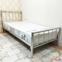 تخت فلزی