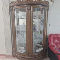 ویترین گرد چوب گردو بسیار محکم کلاسیک