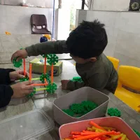 مربی مهد کودک و مادریار