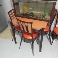 میز نهار خوری  میز آرایشی و آکواریوم