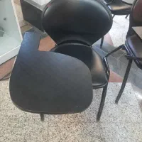 صندلی دانشجوی