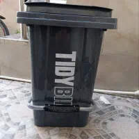 سطل زباله پدالدار