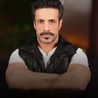 کاشت مو و ابرو و ریش تارکوب