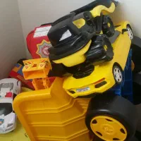 ماشین و اسباب بازی کودک