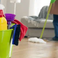 نظافتچی خانم