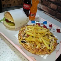 پیک موتوری