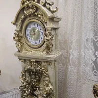 ساعت ایستاده آبنما