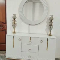 آینه کنسول شیک به همراه دو عدد شمعدان زیبا