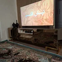 میز تیوی  جنس چوب روکش شیشه