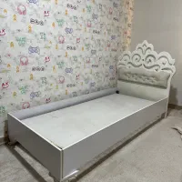 تخت‌یک‌نفره