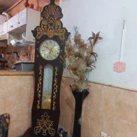 ساعت یستاده