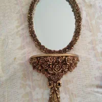 آینه دیوار کوب
