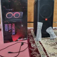 باند پارتی باکس بیوا ۸۸۰