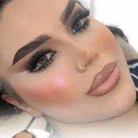 انجام کلیه خدمات زیبایی میکاپ شنیون عروس همراهی...