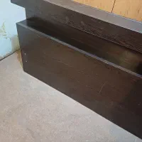 تخت دو نفره مهتابی داره جنس خوب