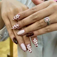کاشت ناخن 400با بهترین متریال به مدت محدود