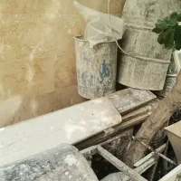 بشکه بنایی و فریم درب