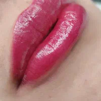 مدل میکروبلیدینگ و شیدینگ لب و خط چشم