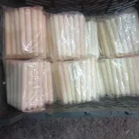 شمع موجود است