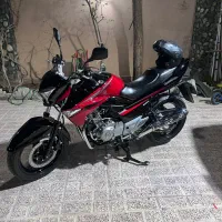 موتور سیکلت)سوزوکی۲۵۰)