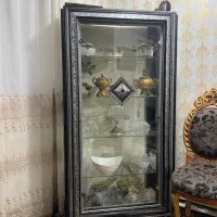 بوفه و ساعت ایستاده