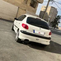 ماشین پژو ۲۰۶