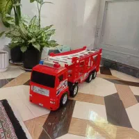 قرمز|اسباب‌بازی بچه|اهر, |دیوار