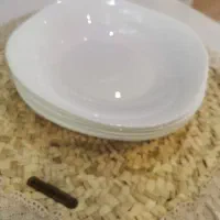 بشقاب خورشت خوری