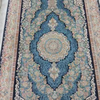 فرش کناره تمیز و سالم