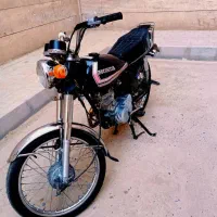 وسیله نقلیه موتور سیکلت
