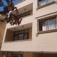 ویلائی ۳ طبقه ۳۳۰ متر/ شهریار شمالی