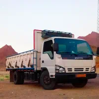 ایسوزو 6 تن باری بسیار تمیز