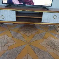 ایینه کنسول و میز تی وی