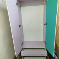 کمد آینه و لباس