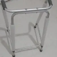 واکر آلمینیومی