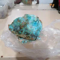 سنگ فیروزه یا جواهر