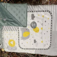 تشک و پتوی نوزاد