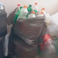 بطری نوشابه و اب معدنی
