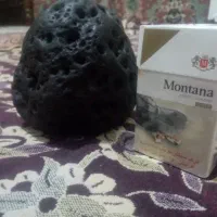 یک عدد شهاب سنگ اصلی