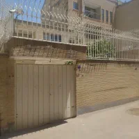 فروش ویلایی 2طبقه 250متر زمین 2کله پل هوایی میر