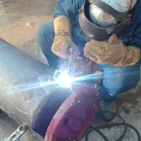 جوشکاری تخصصی ابگرمکن های مخزنی سوراخ و پوسیده