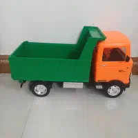 اسباب بازی کامیون
