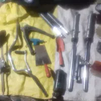 یک جفت باندباکمک عقب وجلوموتور یک کاربراتورهندل