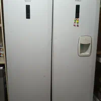 دوعدد یخچال یکی فلیزر