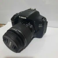 دوربین کانن 600d خانگی در حد با کارتن