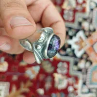 لعل سلیمانی بنفش