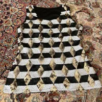 پیراهن فول منجق نو به سایز ۳۸تا ۴۲ میخوره