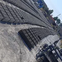 نیازمندیکنفرنیروی کاری وقت شناس درکارگاه بلوک زنی