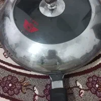 ماهیتابه چدن و رویی