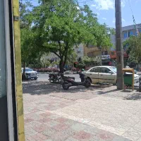 مغازه-حاشیه-پیروزی